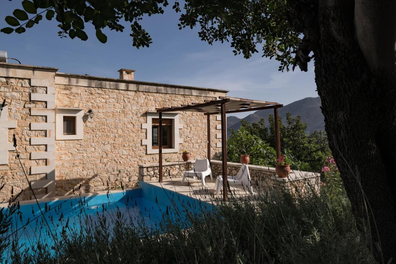 Koules Estate, With Private Pools & Bbq - Embracing Nature, By Thinkvilla Argouli Eksteriør bilde