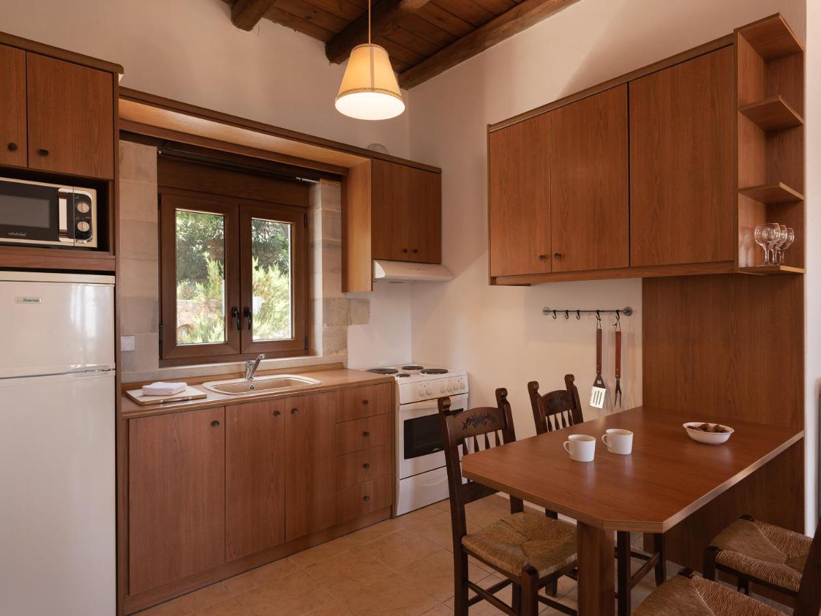 Koules Estate, With Private Pools & Bbq - Embracing Nature, By Thinkvilla Argouli Eksteriør bilde