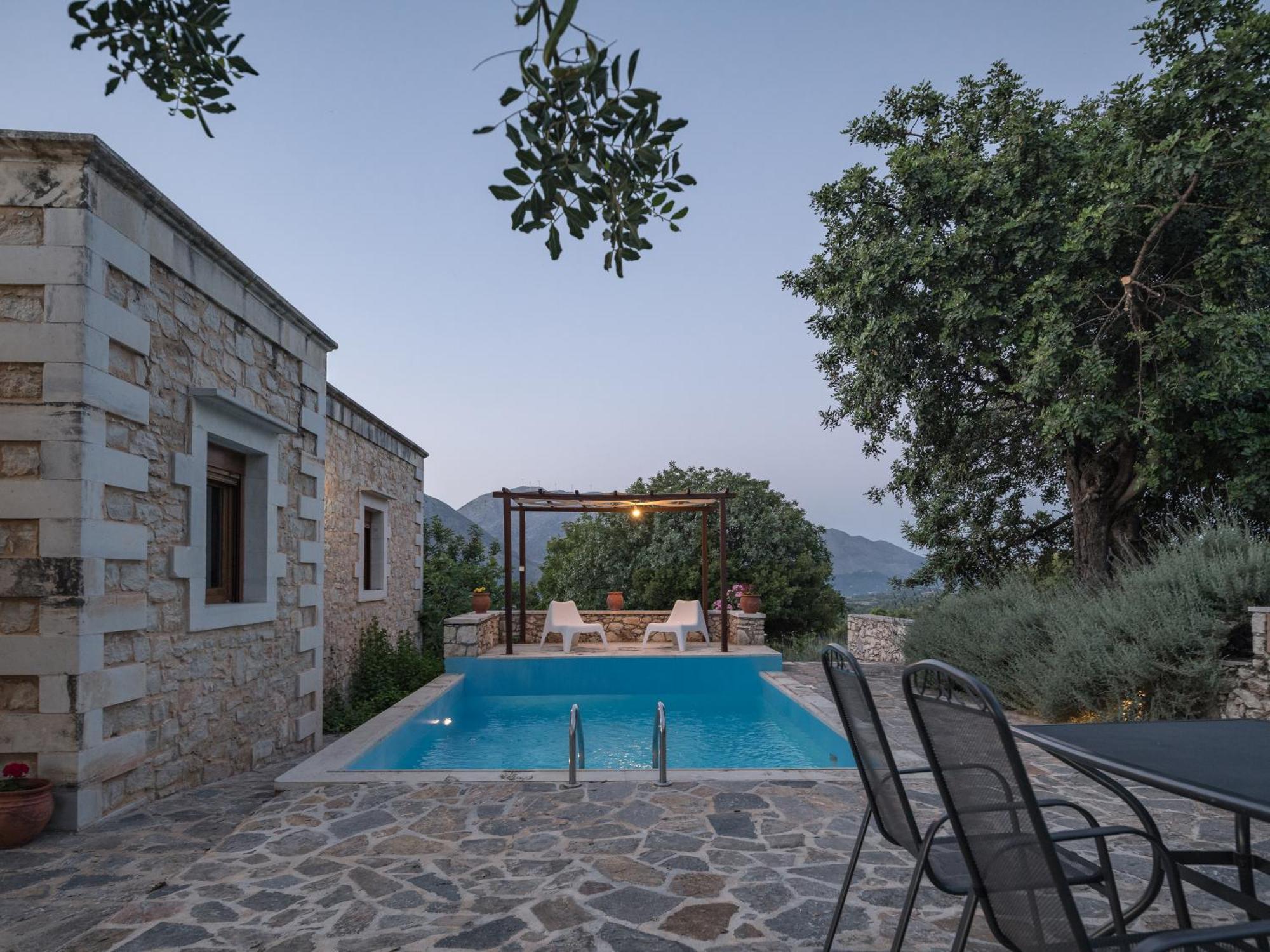 Koules Estate, With Private Pools & Bbq - Embracing Nature, By Thinkvilla Argouli Rom bilde