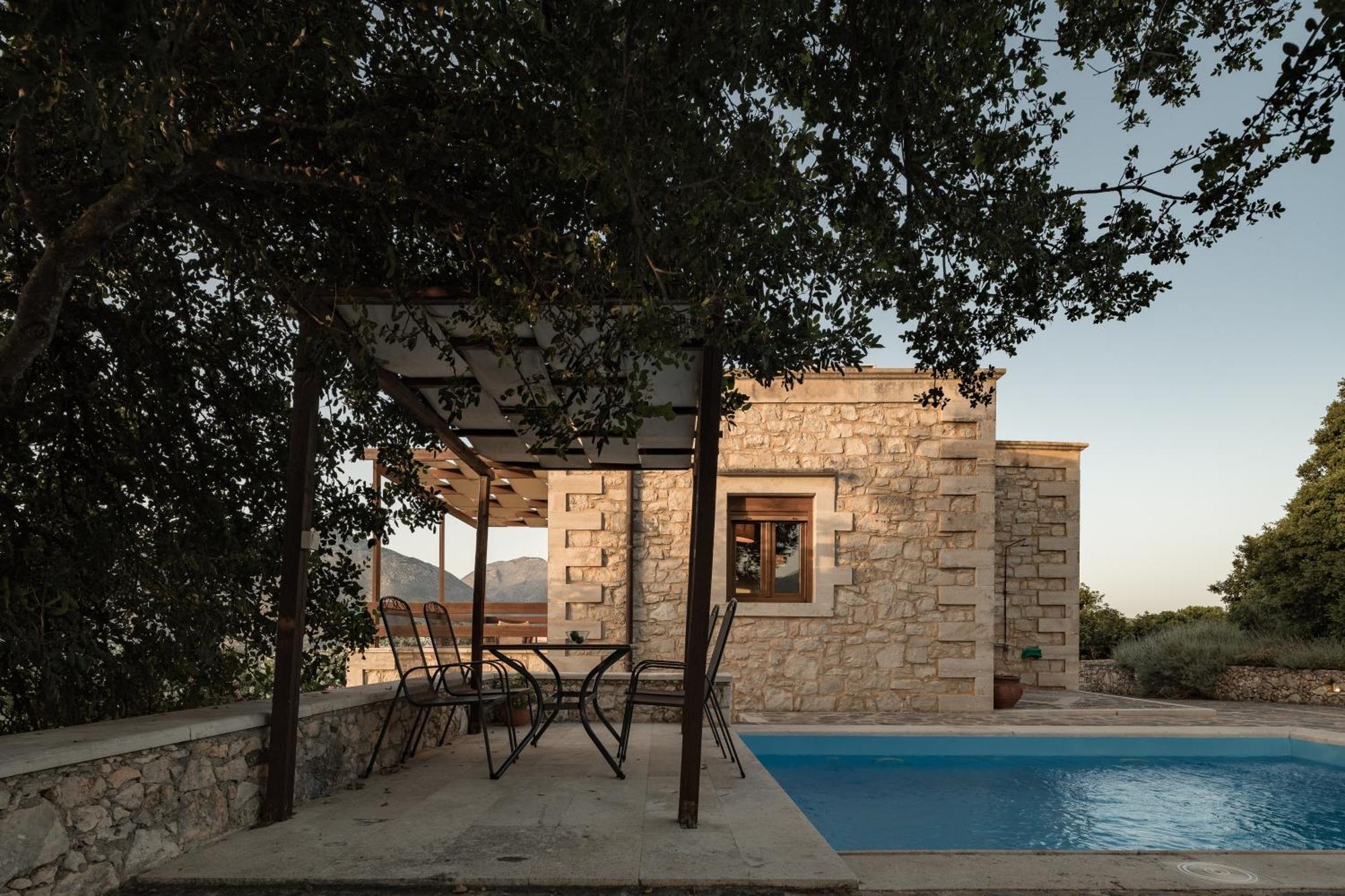 Koules Estate, With Private Pools & Bbq - Embracing Nature, By Thinkvilla Argouli Rom bilde